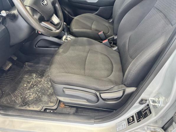 Kia Rio III с пробегом 2013 года, цена 895 000 рублей, 75570 км, седан, Автокод Объявления