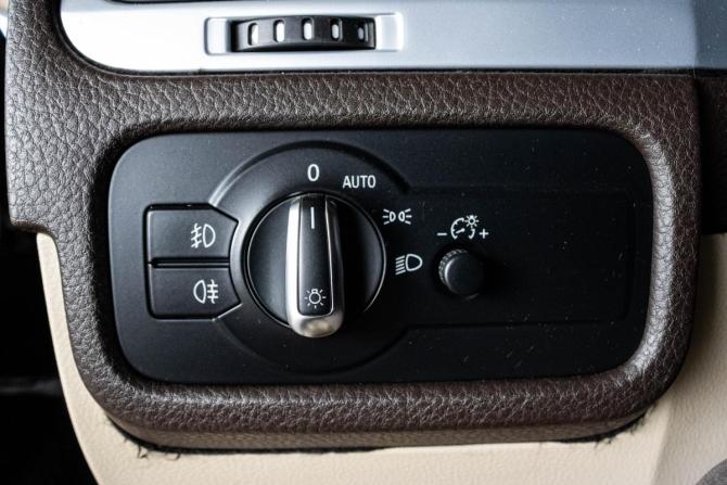 Volkswagen Touareg II с пробегом 2012 года, цена 2 250 000 рублей, 211909 км, внедорожник, Автокод Объявления