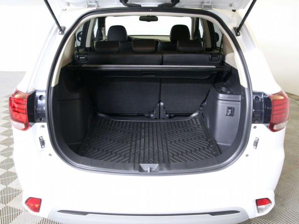 Mitsubishi Outlander III Рестайлинг 3 с пробегом 2022 года, цена 2 525 000 рублей, 33092 км, внедорожник, Автокод Объявления