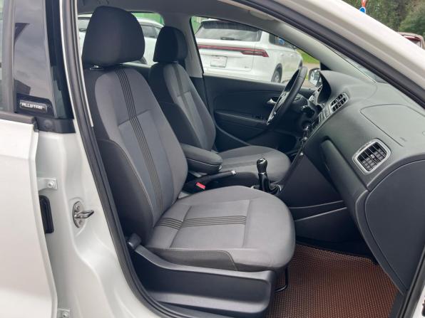 Volkswagen Polo V Рестайлинг с пробегом 2016 года, цена 985 000 рублей, 189500 км, седан, Автокод Объявления