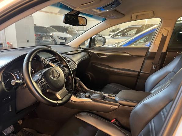 Lexus NX I с пробегом 2015 года, цена 2 590 000 рублей, 167285 км, внедорожник, Автокод Объявления