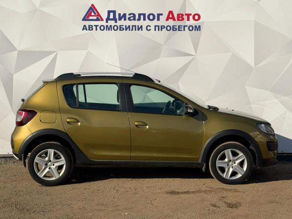 Renault Sandero II с пробегом 2016 года, цена 870 000 рублей, 141700 км, хэтчбек, Автокод Объявления