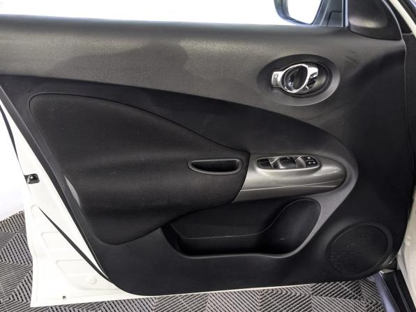Nissan Juke I Рестайлинг с пробегом 2015 года, цена 1 270 000 рублей, 107987 км, внедорожник, Автокод Объявления