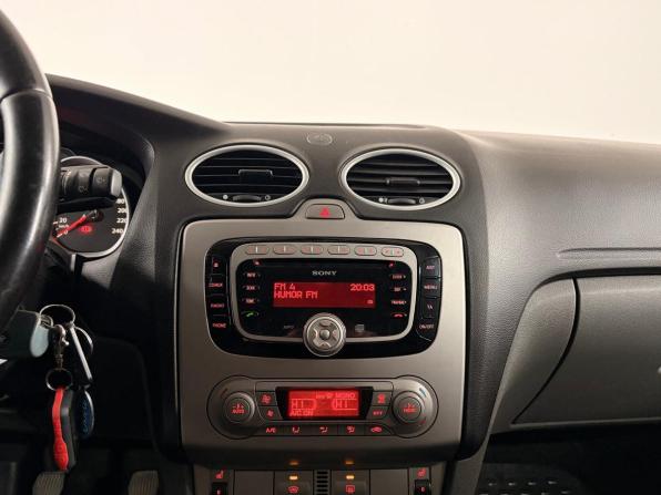 Ford Focus II Рестайлинг с пробегом 2010 года, цена 570 000 рублей, 215555 км, хэтчбек, Автокод Объявления