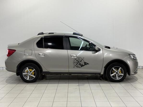 Renault Logan II с пробегом 2015 года, цена 735 000 рублей, 56192 км, седан, Автокод Объявления