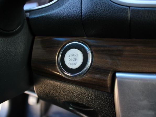 Nissan Teana II (J32) Рестайлинг с пробегом 2013 года, цена 1 199 000 рублей, 188133 км, седан, Автокод Объявления