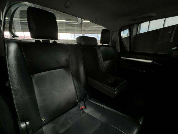 Toyota Hilux VIII с пробегом 2017 года, цена 3 300 000 рублей, 192960 км, пикап, Автокод Объявления