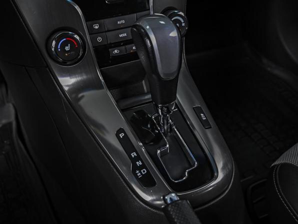 Chevrolet Cruze I Рестайлинг с пробегом 2014 года, цена 924 000 рублей, 215966 км, хэтчбек, Автокод Объявления
