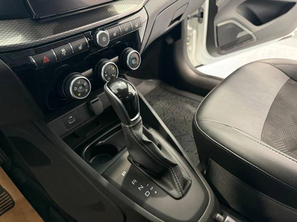 Lada (ВАЗ) Vesta I Рестайлинг (NG) с пробегом 2024 года, цена 1 600 000 рублей, 6060 км, универсал, Автокод Объявления