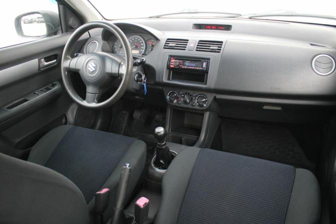 Suzuki Swift III с пробегом 2008 года, цена 399 000 рублей, 212000 км, хэтчбек, Автокод Объявления