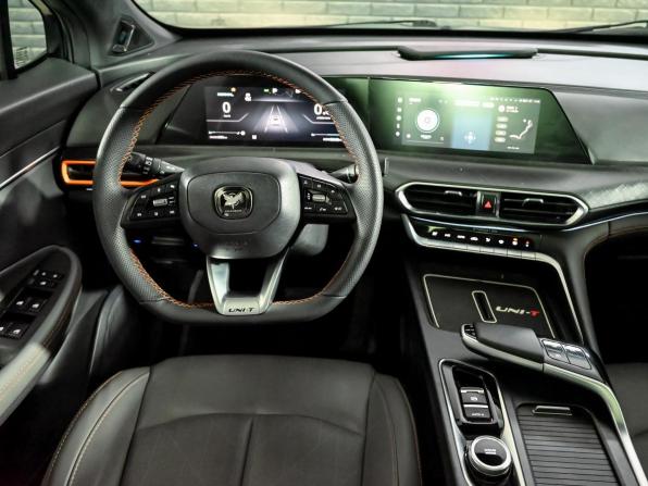 Changan UNI-T I с пробегом 2021 года, цена 2 500 000 рублей, 56618 км, внедорожник, Автокод Объявления
