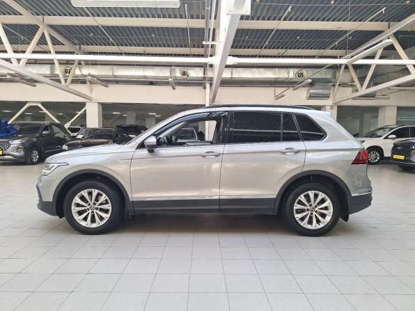 Volkswagen Tiguan II Рестайлинг с пробегом 2021 года, цена 1 790 000 рублей, 192009 км, внедорожник, Автокод Объявления