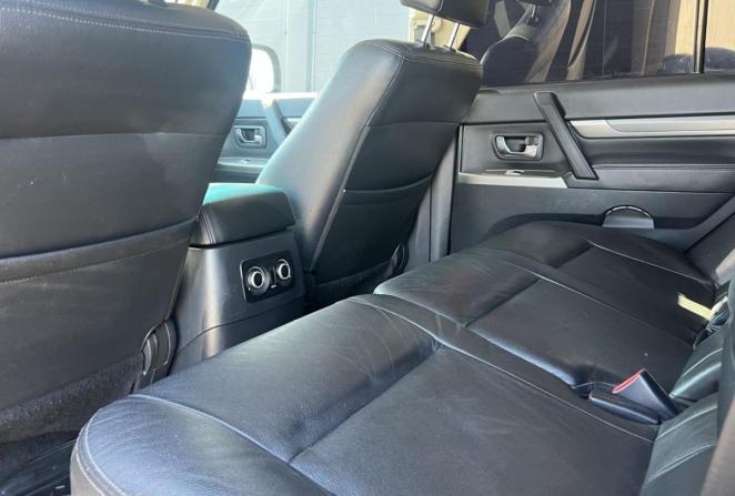 Mitsubishi Pajero IV Рестайлинг 2 с пробегом 2015 года, цена 2 290 000 рублей, 175273 км, внедорожник, Автокод Объявления