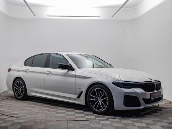 BMW 5 серии VII (G30/G31/G38) Рестайлинг с пробегом 2022 года, цена 4 037 000 рублей, 85456 км, седан, Автокод Объявления