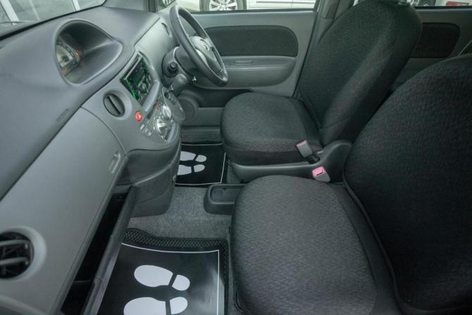 Toyota Sienta I Рестайлинг 2 с пробегом 2015 года, цена 848 000 рублей, 239000 км, компактвэн, Автокод Объявления