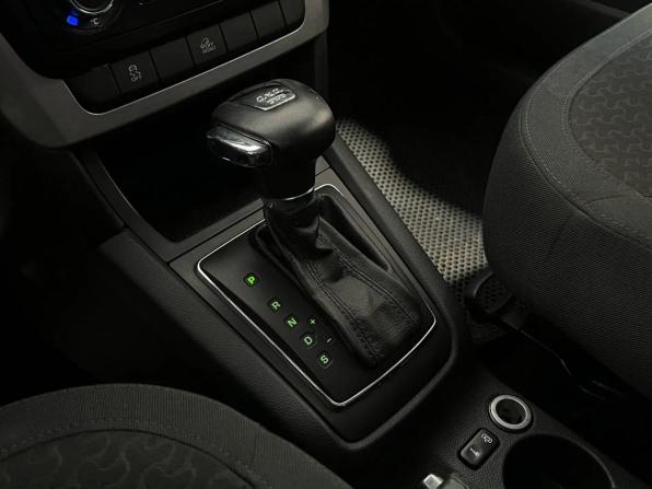 Skoda Yeti I с пробегом 2012 года, цена 695 000 рублей, 268828 км, внедорожник, Автокод Объявления
