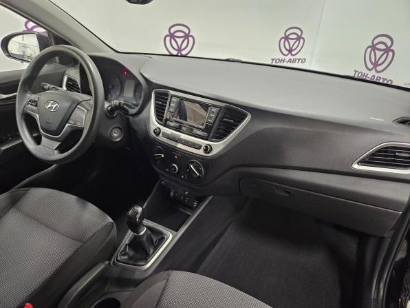 Hyundai Solaris II с пробегом 2018 года, цена 1 193 000 рублей, 135244 км, седан, Автокод Объявления