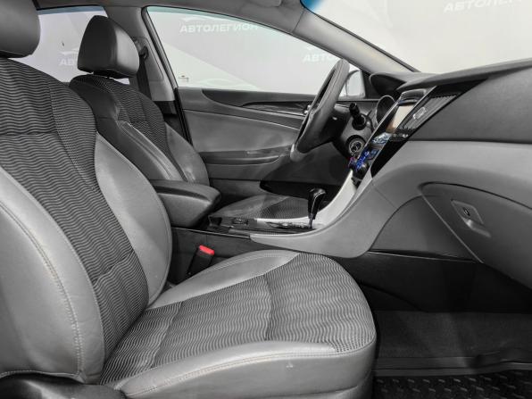Hyundai Sonata VI (YF) с пробегом 2010 года, цена 910 000 рублей, 238000 км, седан, Автокод Объявления