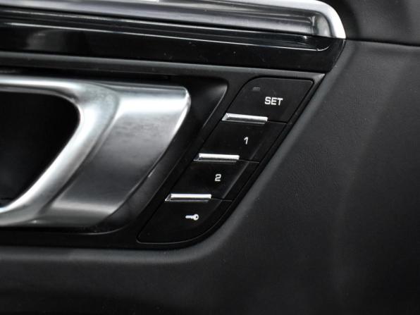 Porsche Macan I с пробегом 2014 года, цена 2 939 000 рублей, 99950 км, внедорожник, Автокод Объявления