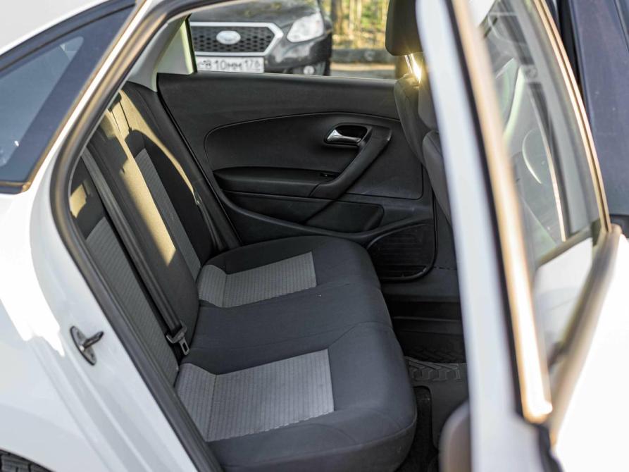 Volkswagen Polo V Рестайлинг Санкт-Петербург  - изображение 11