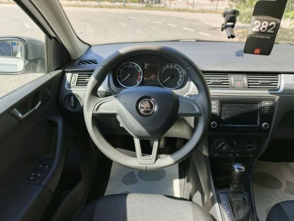 Skoda Rapid I Рестайлинг с пробегом 2018 года, цена 1 350 000 рублей, 76020 км, лифтбек, Автокод Объявления