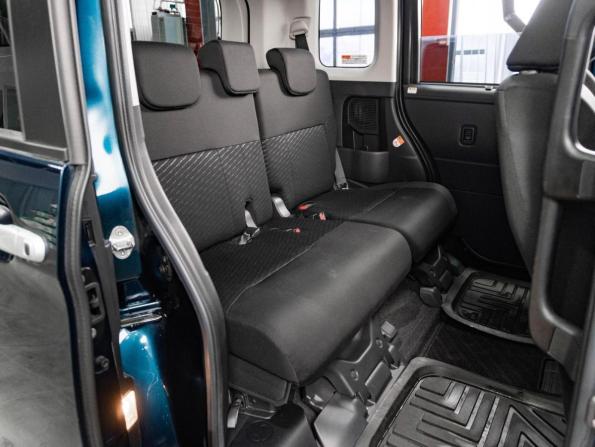 Toyota Roomy I с пробегом 2020 года, цена 1 719 000 рублей, 21021 км, микровэн, Автокод Объявления