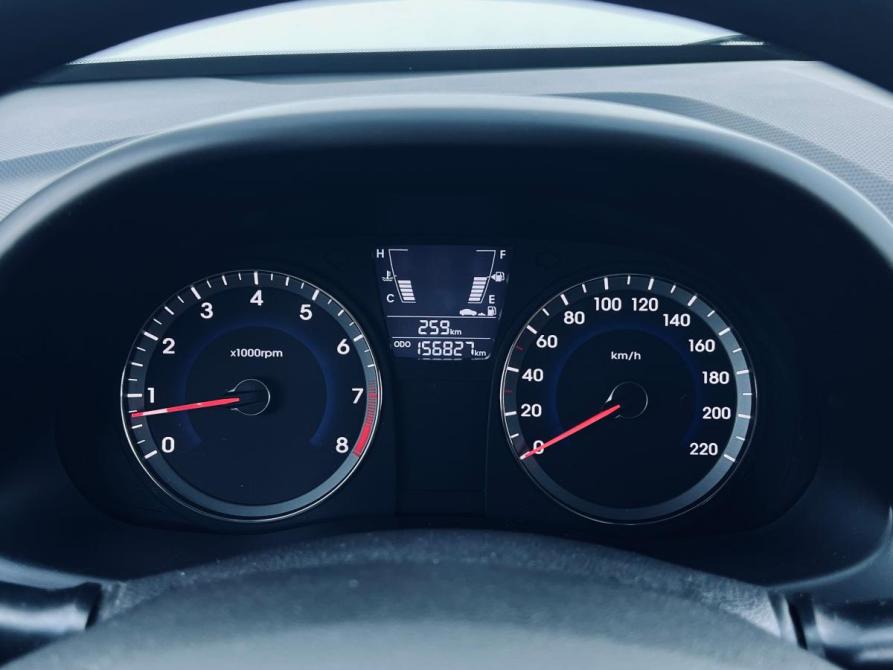 Hyundai Solaris I Санкт-Петербург  - изображение 10