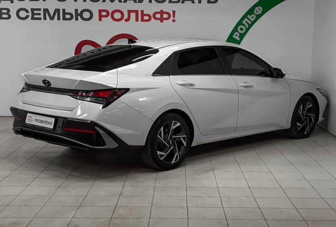 Hyundai Elantra VII (CN7) Рестайлинг с пробегом 2024 года, цена 1 884 000 рублей, 47830 км, седан, Автокод Объявления