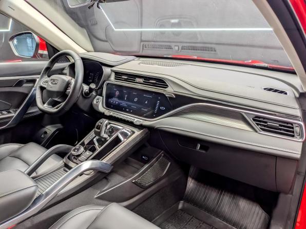 Geely Atlas Pro с пробегом 2021 года, цена 1 880 000 рублей, 57590 км, внедорожник, Автокод Объявления