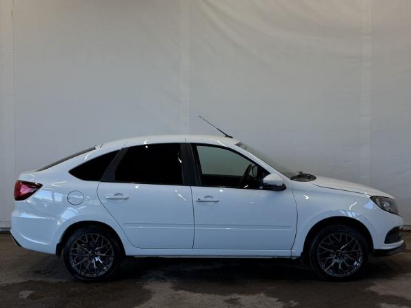 Lada (ВАЗ) Granta I Рестайлинг с пробегом 2022 года, цена 545 000 рублей, 165000 км, лифтбек, Автокод Объявления