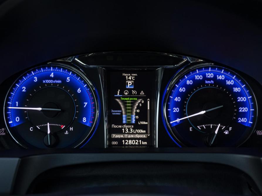Toyota Camry VII (XV50) Рестайлинг Москва  - изображение 11
