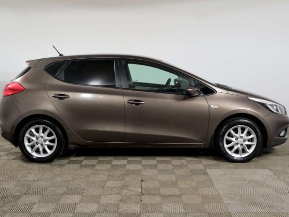 Kia Ceed II с пробегом 2012 года, цена 825 000 рублей, 252066 км, хэтчбек, Автокод Объявления