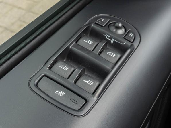 Land Rover Freelander II Рестайлинг 2 с пробегом 2013 года, цена 1 710 000 рублей, 164905 км, внедорожник, Автокод Объявления