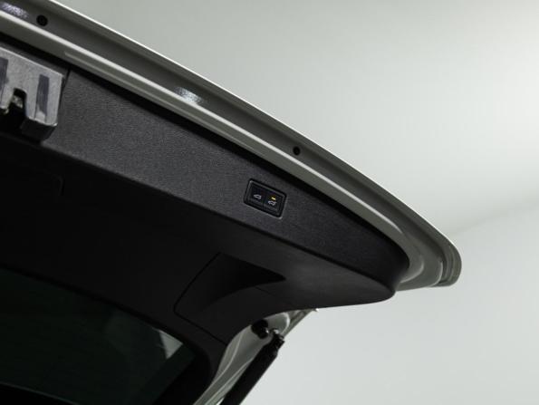 Volkswagen Tiguan II Рестайлинг с пробегом 2021 года, цена 2 995 000 рублей, 96145 км, внедорожник, Автокод Объявления