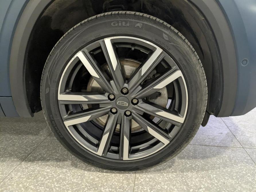 Geely Monjaro I Москва  - изображение 12