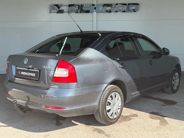 Skoda Octavia II (A5) Рестайлинг с пробегом 2011 года, цена 819 000 рублей, 173856 км, лифтбек, Автокод Объявления