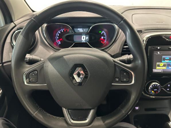Renault Kaptur I с пробегом 2018 года, цена 1 175 000 рублей, 135001 км, внедорожник, Автокод Объявления
