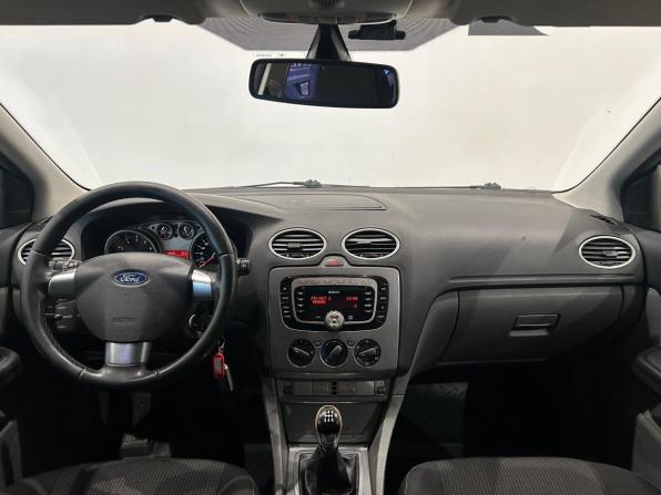 Ford Focus II Рестайлинг с пробегом 2011 года, цена 419 000 рублей, 308411 км, хэтчбек, Автокод Объявления