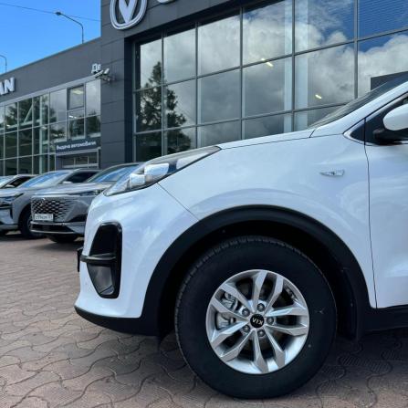 Kia Sportage IV Рестайлинг с пробегом 2019 года, цена 1 814 000 рублей, 170000 км, внедорожник, Автокод Объявления