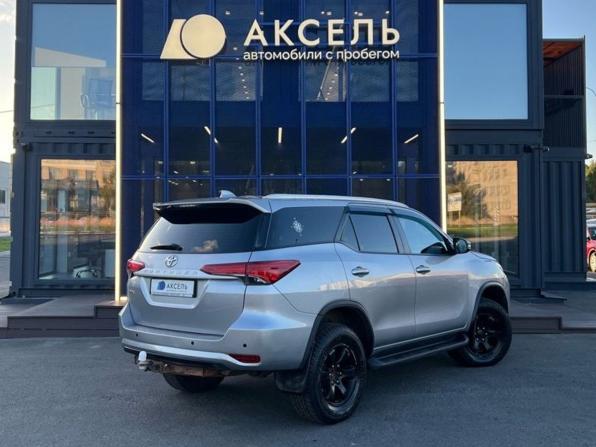 Toyota Fortuner II Рестайлинг с пробегом 2020 года, цена 2 999 000 рублей, 120000 км, внедорожник, Автокод Объявления