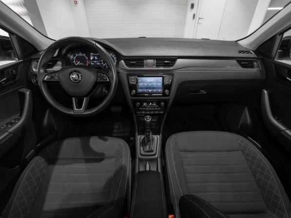 Skoda Rapid I Рестайлинг с пробегом 2018 года, цена 1 575 000 рублей, 71916 км, лифтбек, Автокод Объявления