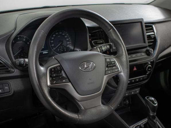 Hyundai Solaris II Рестайлинг с пробегом 2020 года, цена 1 360 000 рублей, 81524 км, седан, Автокод Объявления