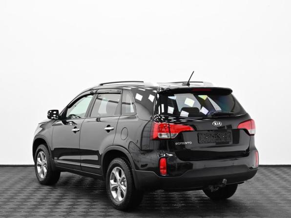 Kia Sorento II Рестайлинг с пробегом 2017 года, цена 1 599 000 рублей, 170000 км, внедорожник, Автокод Объявления