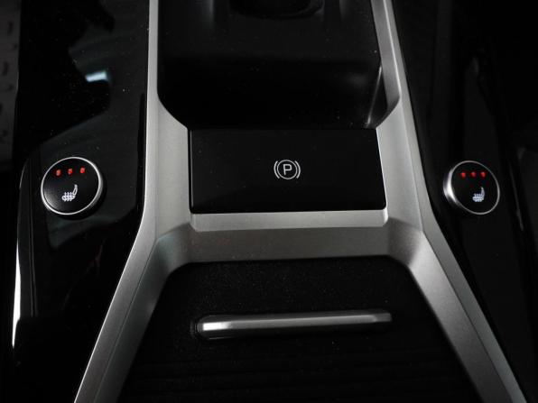 Kia K3 II (China Market) Рестайлинг с пробегом 2024 года, цена 2 339 000 рублей, 21889 км, седан, Автокод Объявления