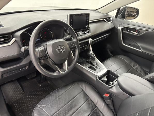 Toyota RAV4 V (XA50) с пробегом 2020 года, цена 3 350 000 рублей, 26675 км, внедорожник, Автокод Объявления