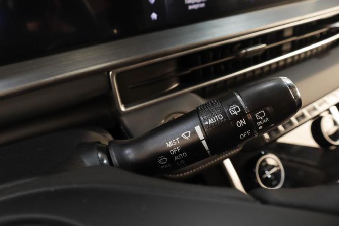 Chery Tiggo 7 Pro Plug-in Hybrid с пробегом 2023 года, цена 2 829 000 рублей, 28000 км, внедорожник, Автокод Объявления