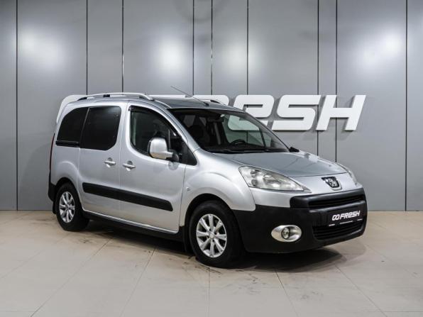 Peugeot Partner II с пробегом 2009 года, цена 799 000 рублей, 194845 км, компактвэн, Автокод Объявления