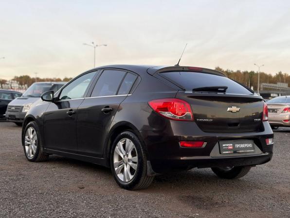 Chevrolet Cruze I Рестайлинг с пробегом 2013 года, цена 660 000 рублей, 234308 км, хэтчбек, Автокод Объявления