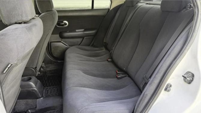 Nissan Tiida I Рестайлинг с пробегом 2013 года, цена 619 000 рублей, 369851 км, седан, Автокод Объявления
