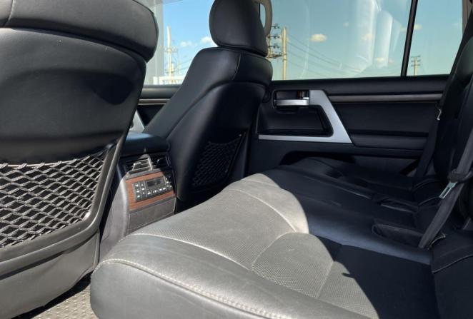Toyota Land Cruiser 200 Series Рестайлинг 2 с пробегом 2019 года, цена 5 450 000 рублей, 381140 км, внедорожник, Автокод Объявления